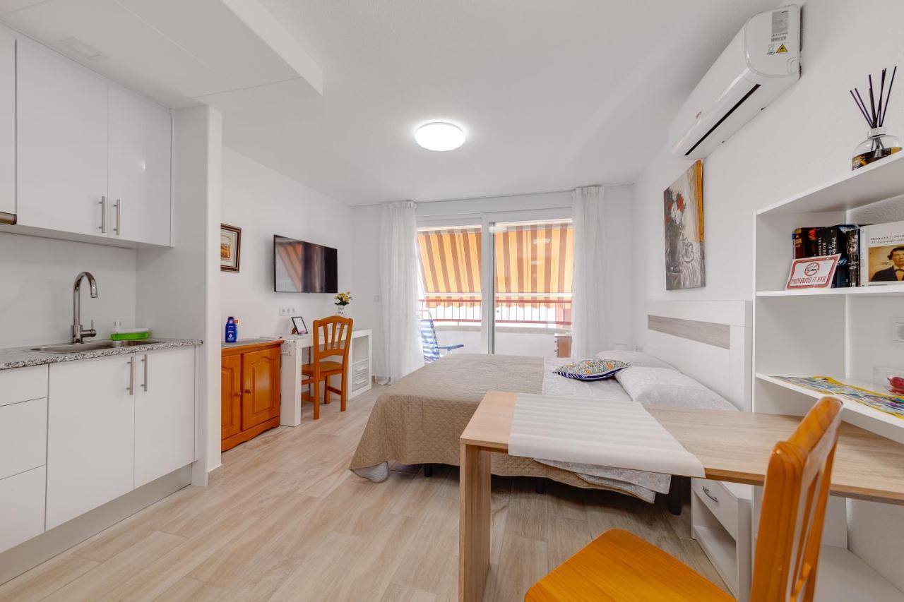 Cosy Studio Playa Del Cura ตอร์เรเวียคา ภายนอก รูปภาพ